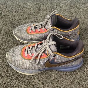 Nike LeBron XX20 Violet Frost men sneakers size 8